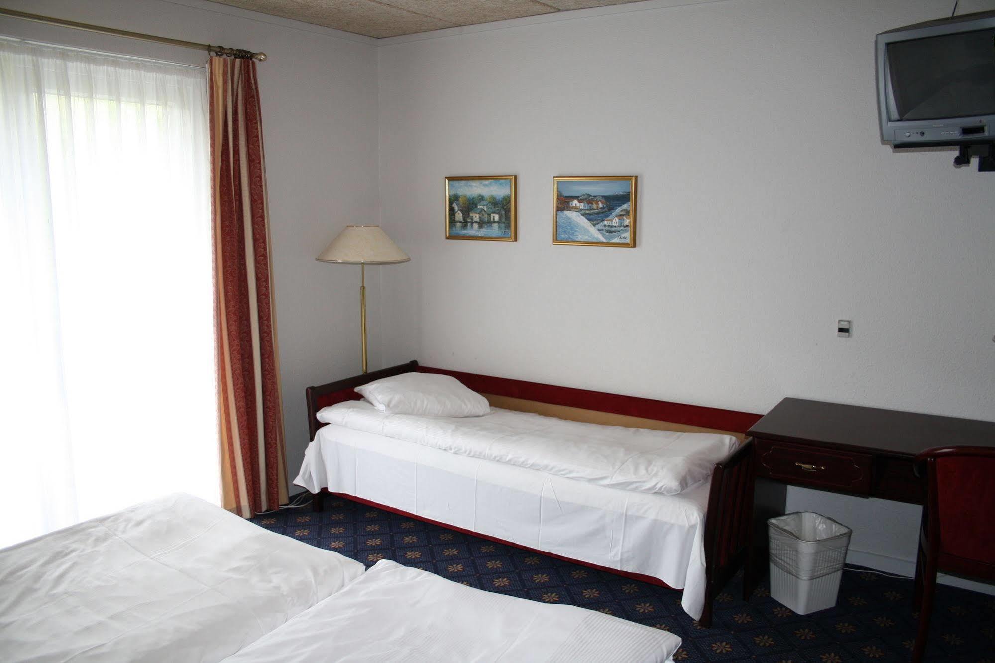 Hotel Sogarden Броруп Экстерьер фото